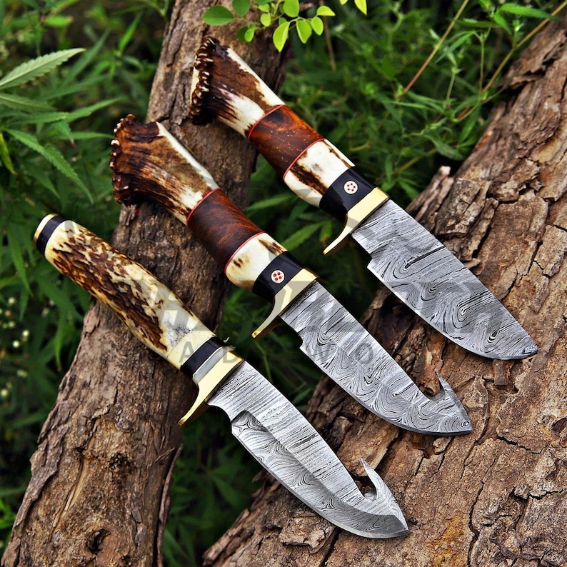 Antler gut hook skinner