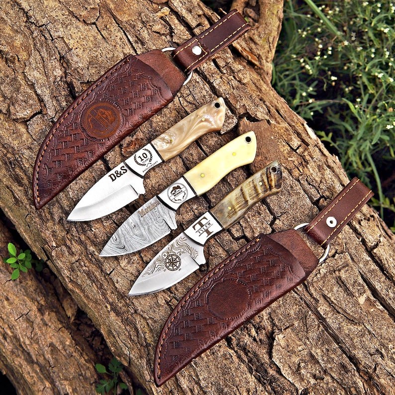 Custom engraved hunting knife